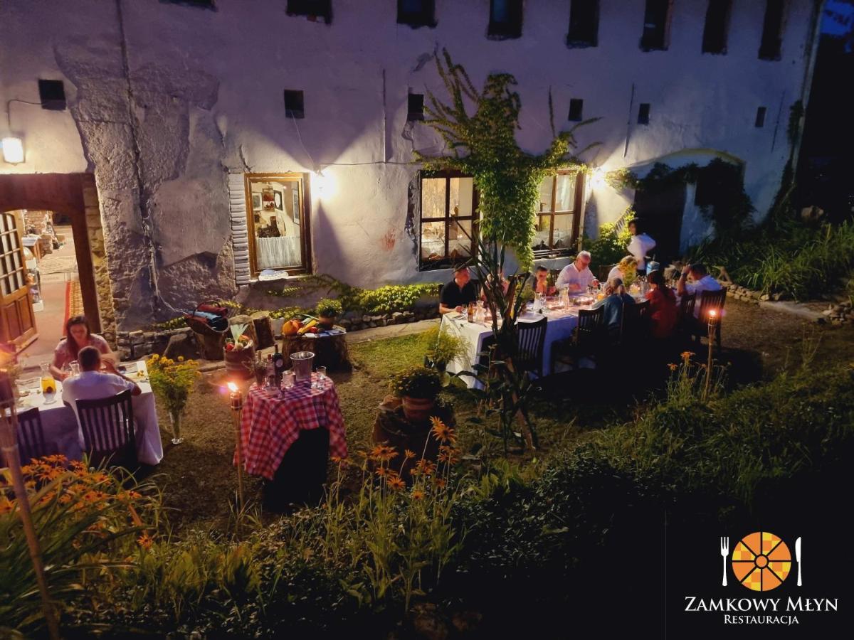 Hotel Zamkowy Mlyn Krapkowice Exteriör bild